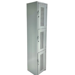 Locker metálico para almacenamiento en oficina y gimnasio.