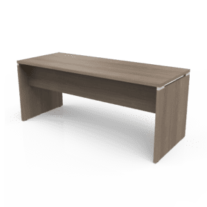 Mesa de oficina de madera clara, ideal para escritorios y áreas de trabajo modernas.