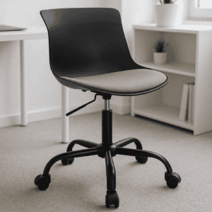 Silla de oficina ergonómica moderna con asiento acolchado y base con ruedas para comodidad y movilid.