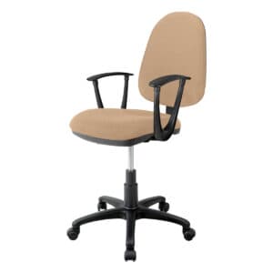 Silla de oficina ergonómica beige con ruedas, ideal para espacios de trabajo y oficina en casa.