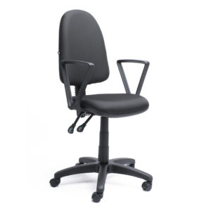 Silla de oficina ergonómica negra con respaldo y brazos ajustables, ideal para espacios de trabajo e.