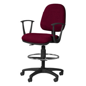 Silla de oficina ergonómica con respaldo y asiento acolchonados, ideal para espacios de trabajo en c.