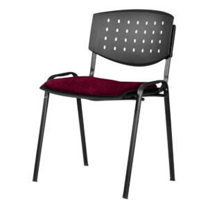 Silla de oficina con respaldo perforado y asiento acolchonado, ideal para espacios laborales y de es.