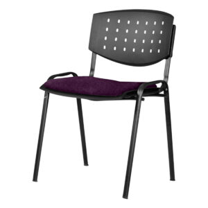 Silla de oficina con respaldo y asiento acolchonado en color morado oscuro.