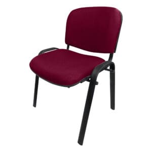 Silla de oficina con asiento y respaldo acolchonados en color burdeos, ideal para espacios laborales.