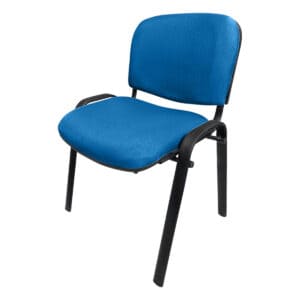 Silla de oficina azul ergonómica con estructura negra para espacios de trabajo y reuniones.