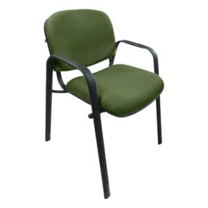 Silla de oficina verde con brazos y estructura metálica para espacios laborales y reuniones.