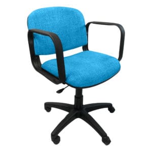 Silla de oficina azul con respaldo y asiento acolchonados, ideal para espacios de trabajo cómodos y.