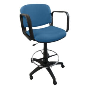 Silla de oficina con respaldo azul y soporte lumbar, ideal para espacios de trabajo cómodos y funcio.