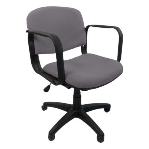 Silla de oficina ergonómica gris con soporte lumbar y ruedas para un movimiento fácil. Ideal para es.