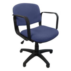 Silla de oficina ergonómica azul con soporte lumbar y ruedas para oficina moderna.
