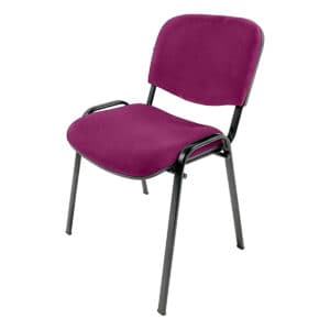 Silla de oficina con asiento y respaldo en color vino, estructura metálica negra, ideal para espacio.