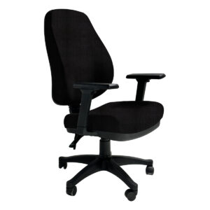 Silla de oficina ergonómica negra con soporte lumbar ajustable.