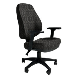 Silla de oficina ergonómica con respaldo ajustable y ruedas para oficina moderna.