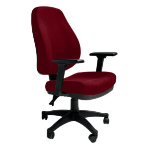 Silla de oficina ergonómica roja con respaldo y ruedas para comodidad y movilidad.
