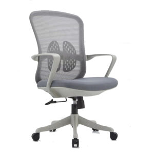 Silla de oficina ergonómica con respaldo de malla transpirable y asiento acolchado.