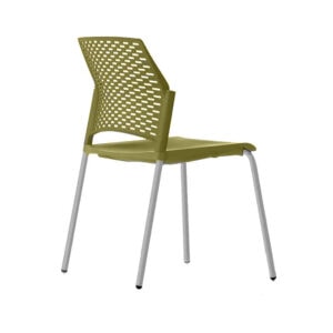 Silla de oficina con respaldo perforado y estructura ligera, ideal para espacios de trabajo y reunio.