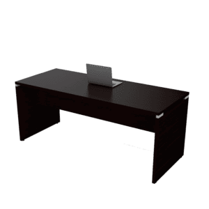 Mesa de oficina moderna con laptop en escritorio oscuro, ideal para espacios de trabajo profesionale.