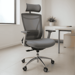 Silla ergonómica de oficina con respaldo ajustable y ruedas, ideal para espacios de trabajo cómodos.