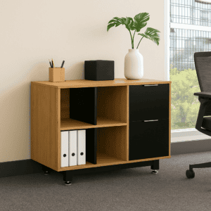 Mueble de oficina con estantes y cajones en oficina moderna con planta decorativa.