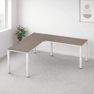 Mesa de oficina en forma de L para espacios de trabajo eficientes y modernos.