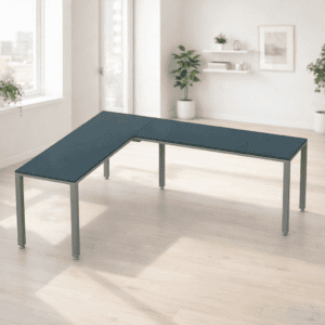 Mesa de oficina en forma de L para espacios de trabajo modernos y funcionales.