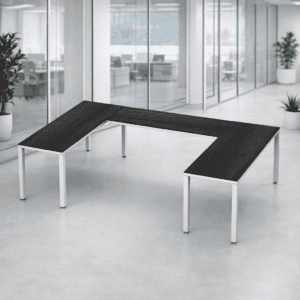 Mesa de oficina moderna y funcional para espacios de trabajo colaborativos en oficina con ambiente p.