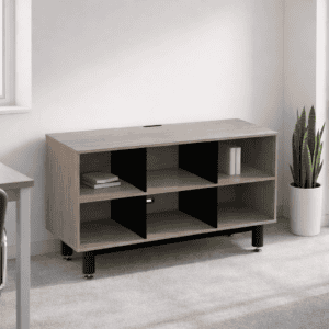 Estantería de oficina moderna con compartimentos abiertos y diseño funcional, ideal para organizació.