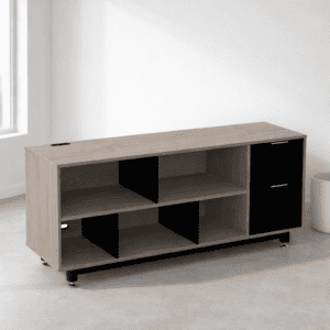 Mueble de oficina con estantes y puerta en acabado madera clara.