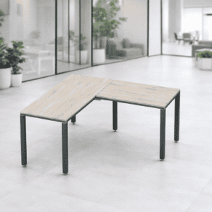 Mesa de oficina moderna y funcional para espacios de trabajo.