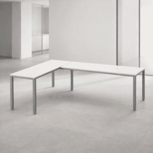 Mesa de oficina moderna y minimalista en espacio de trabajo.