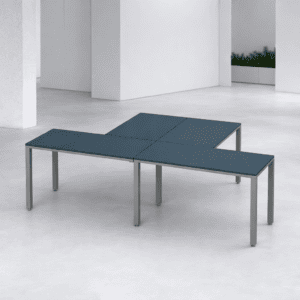 Mesa modular de oficina con diseño minimalista y moderna.