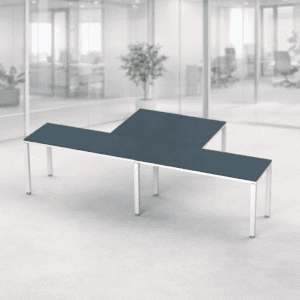 Mesa de oficina moderna y funcional para espacios de trabajo colaborativos.