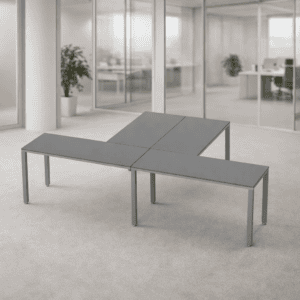 Mesa de oficina modular gris para espacios de trabajo modernos y funcionales.