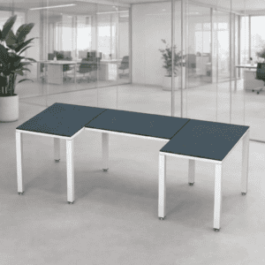 Mesa de oficina modular para espacios de trabajo colaborativos y modernos.