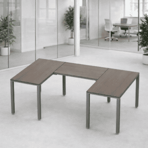 Mesa de oficina en forma de U para espacios de trabajo colaborativos.