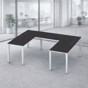 Mesa de oficina en forma de U para espacios de trabajo colaborativos y reuniones.