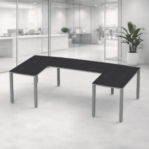 Mesa de oficina en forma de L, moderna y funcional para espacios laborales.