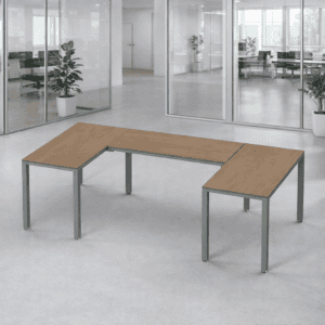 Mesa de oficina moderna y funcional para espacios de trabajo colaborativos.