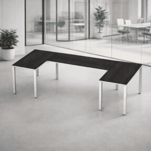Mesa de oficina moderna en espacio de trabajo abierto, diseño funcional y elegante.