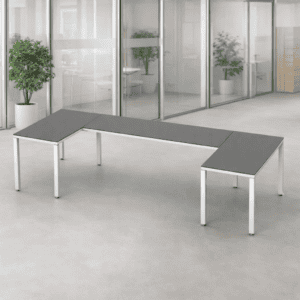 Mesa de oficina moderna y funcional para espacios de trabajo colaborativos.