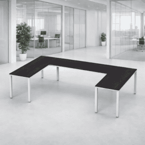 Mesa de oficina moderna en espacio de trabajo abierto, diseño funcional y elegante.