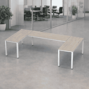 Mesa de oficina moderna y funcional para espacios de trabajo colaborativos.