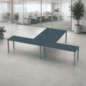 Mesas de oficina modulares para espacios de trabajo flexibles y modernos.