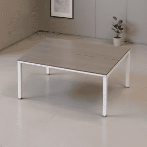 Mesa de oficina moderna y minimalista en un espacio de trabajo elegante.
