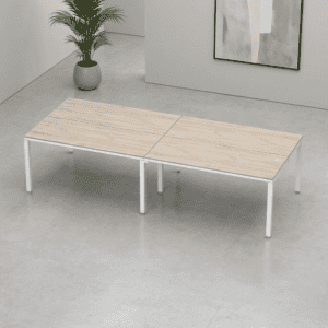 Mesa de oficina moderna y funcional para espacios de trabajo.