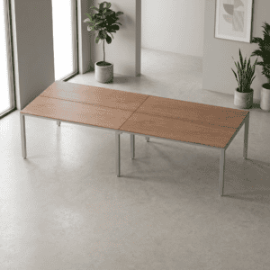 Mesa de oficina moderna con superficie de madera y estructura metálica para espacios de trabajo.