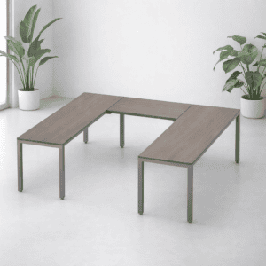Mesa de oficina en forma de U con superficie de madera y estructura metálica, ideal para espacios de.