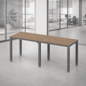 Mesa de oficina moderna y funcional para espacios de trabajo colaborativos.