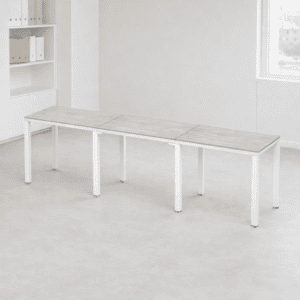 Mesa de oficina moderna y funcional para espacios de trabajo.